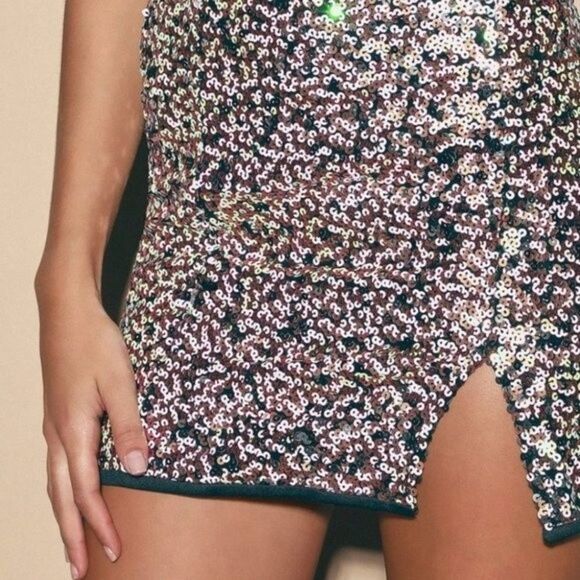 Lulus iridescent sequin mini skirt size small - Picture 4 of 7